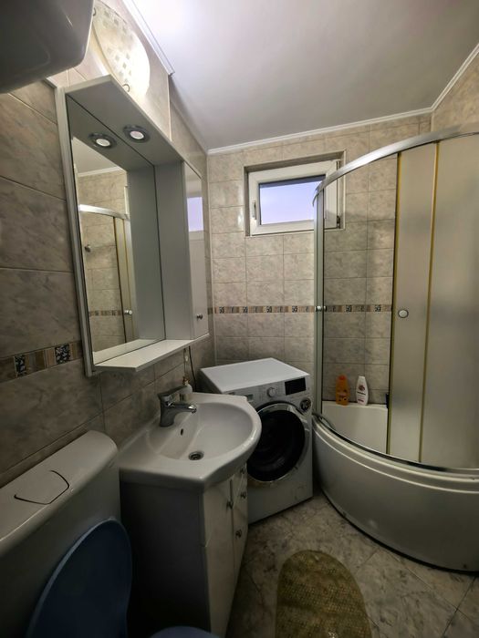 inchiriez apartament 3 camere semidecomandat giulesti stadion rapid