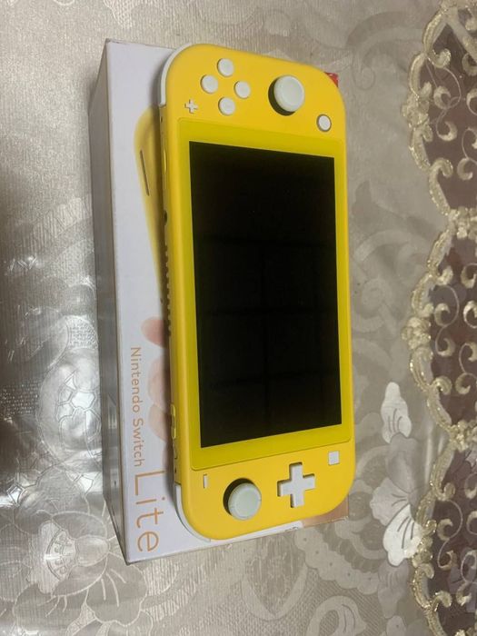Nintendo switch lite 32 gb
