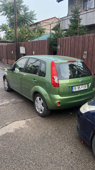 Inchiriez inchiriere auto masina livrari Glovo Tazz uz personal