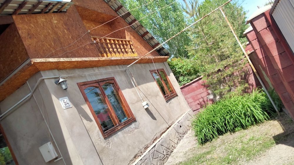 Срочно продам дом. Село Узынагаш, улица Макатаева, 94
