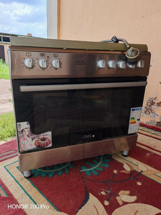 Газ плита новый срочно продаю