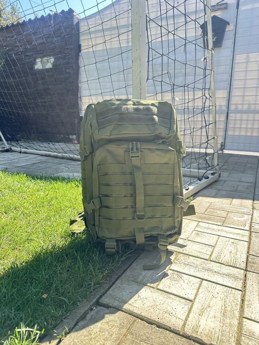 Ghiozdan armata tactic