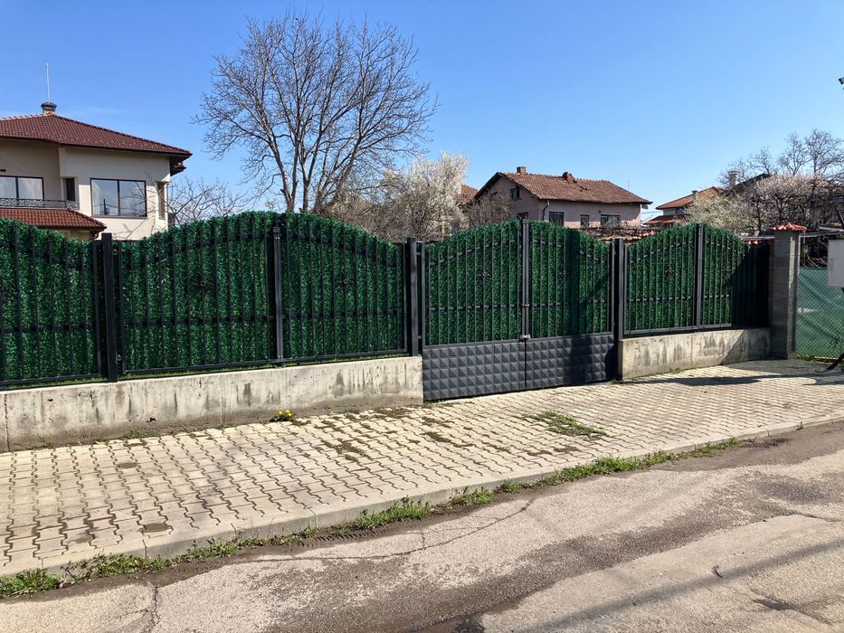 Оградни пана, входна и двукрила портална врата