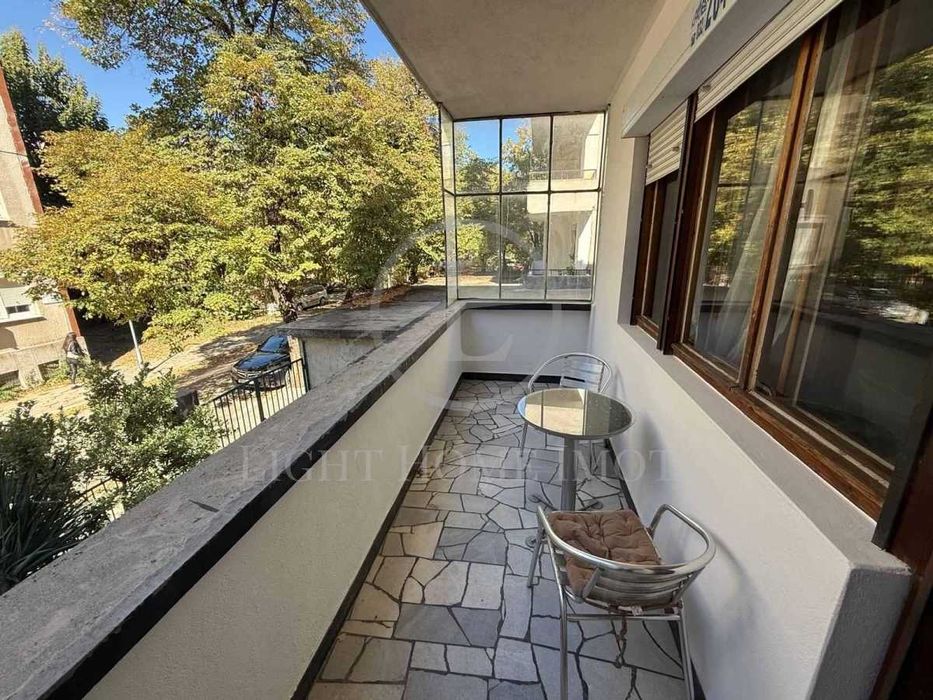 Продава се Тристаен апартамент в Пловдив, Кючук Париж - 178 кв.м за 1096 €/кв.м - Снимка #18