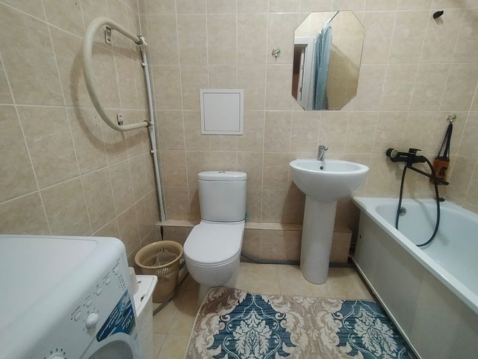 Сдам 1 ком квартиру за ТРЦ Плаза