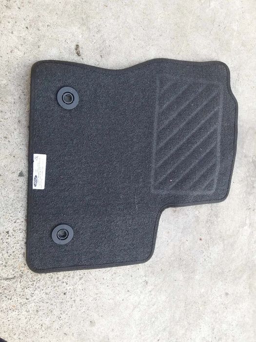 Set covorase mocheta ford c max ambm5j130b18da3yyw ambm5j130b18da3yyw