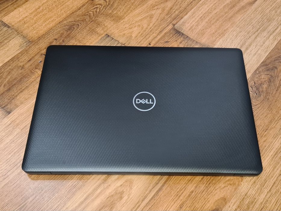 DELL Inspiron 3593 i3 10th gen 8 GB RAM 256 SSD