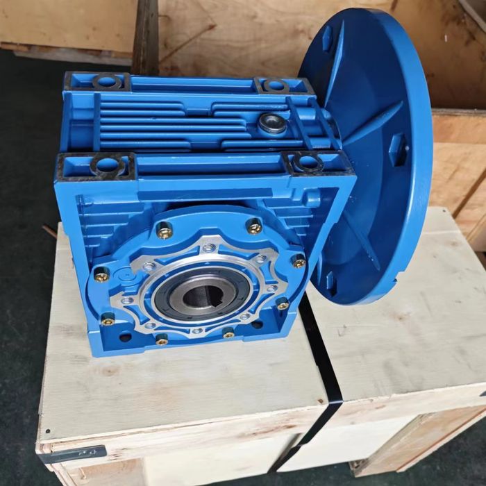 Мотор редуктор