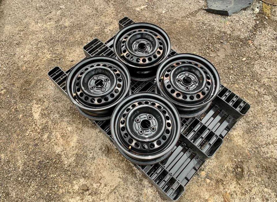 4бр.Оригинални железни джанти 14" 4x100 за Honda Jazz,Mitsubishi Colt