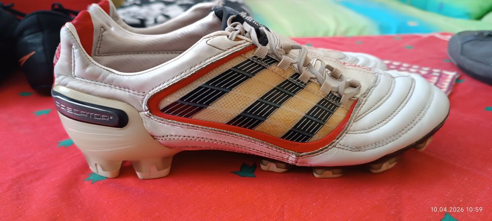 Бутонки бели адидас