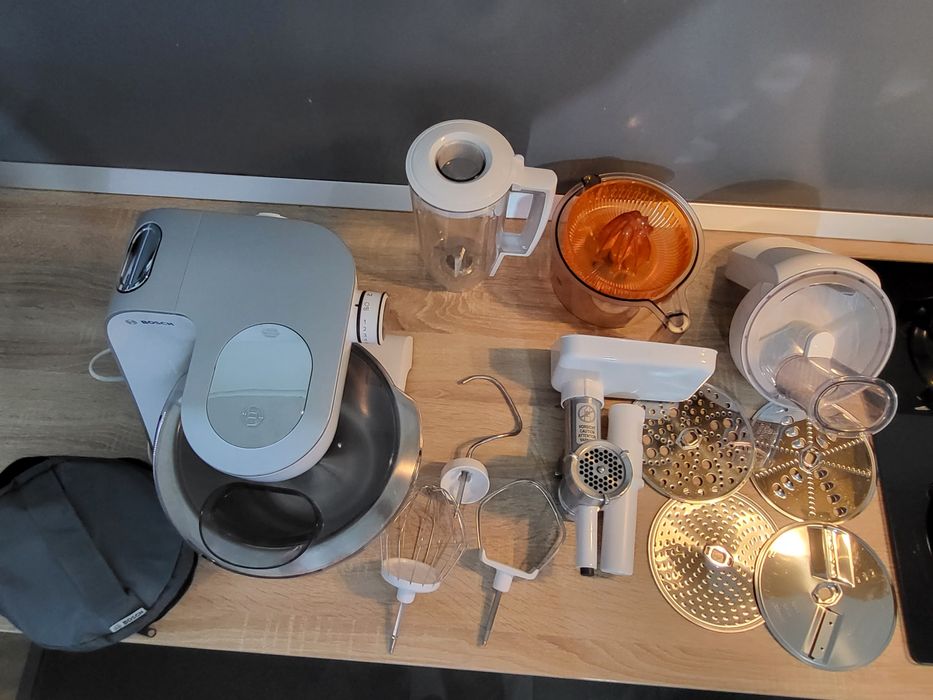 Robot de bucătărie Bosch multifunctional