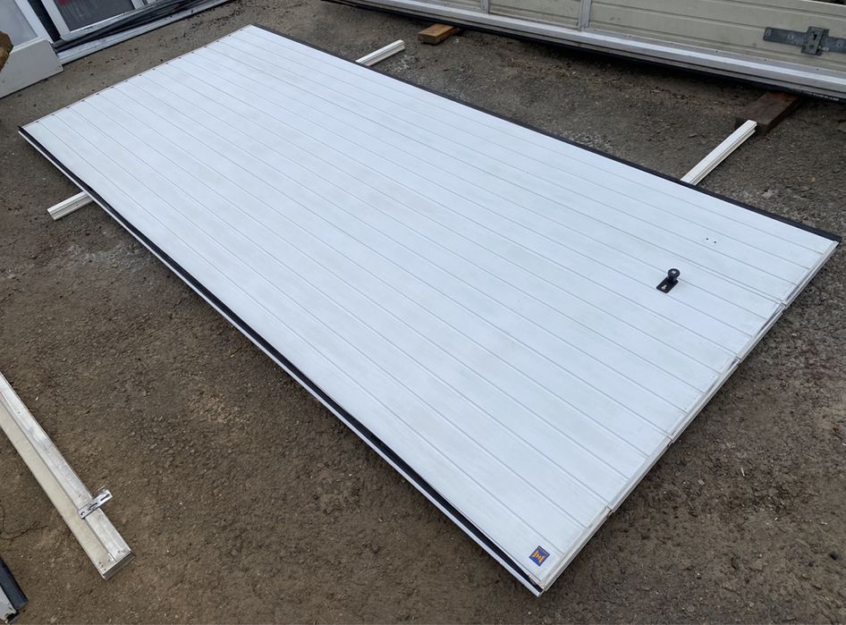 USA SECTIONALA INDUSTRIALA poarta hala garaj H 220 x L 504 Hormann