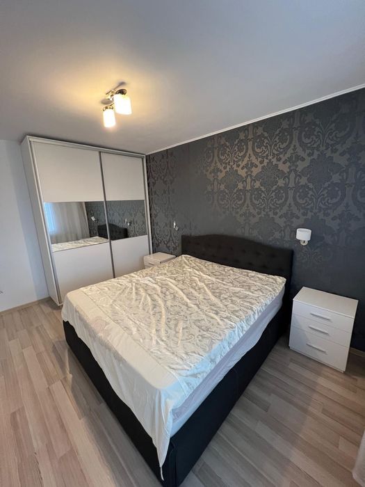 Închiriez apartament 3 camere, 65 mp, Vivo/Polus – Str. Răzoare