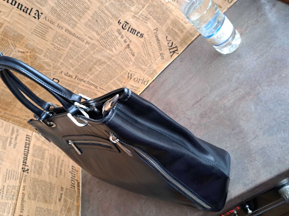 дамска черна чанта,Frederic Paris,кожена-естествена кожа