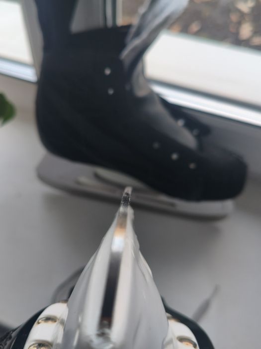 коньки хоккейные