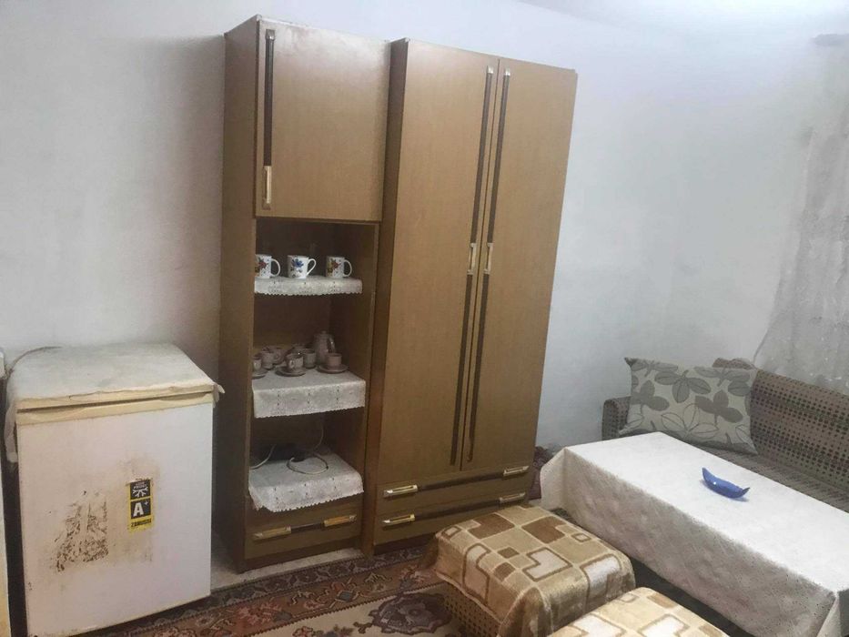 Дава се под наем Едностаен апартамент в Пловдив, Изгрев - 40 кв.м за 178.5 € - Снимка #1