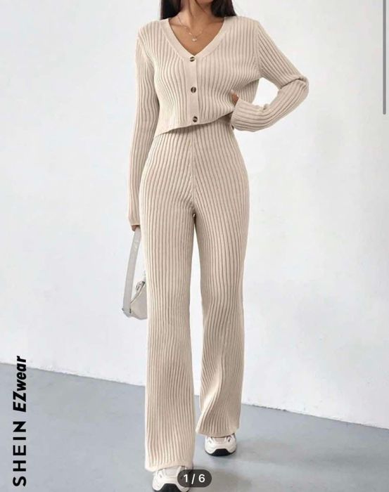 Комплект от две части