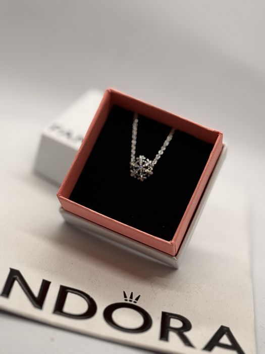 Pandora колие Пандора