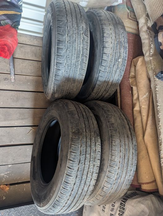 Продам бу шины 225/70/16