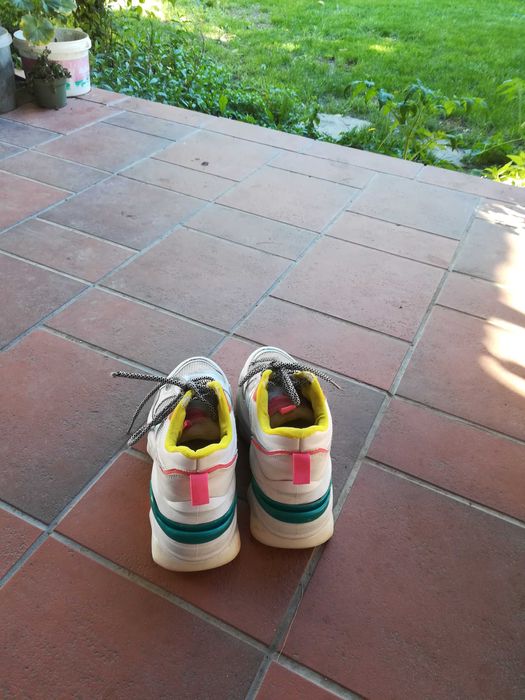 Маратонки 36 номер