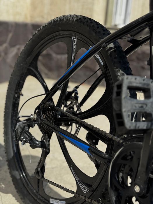 Продается скоростной велосипед BMW