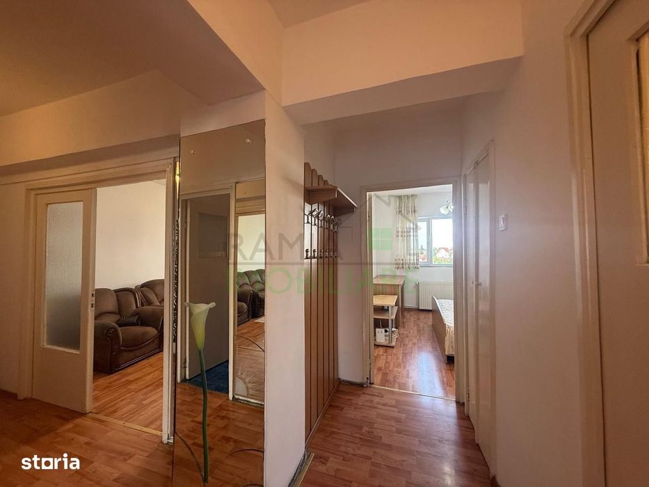 Apartament 3 camere decomandat cu 2 băi în Calea București