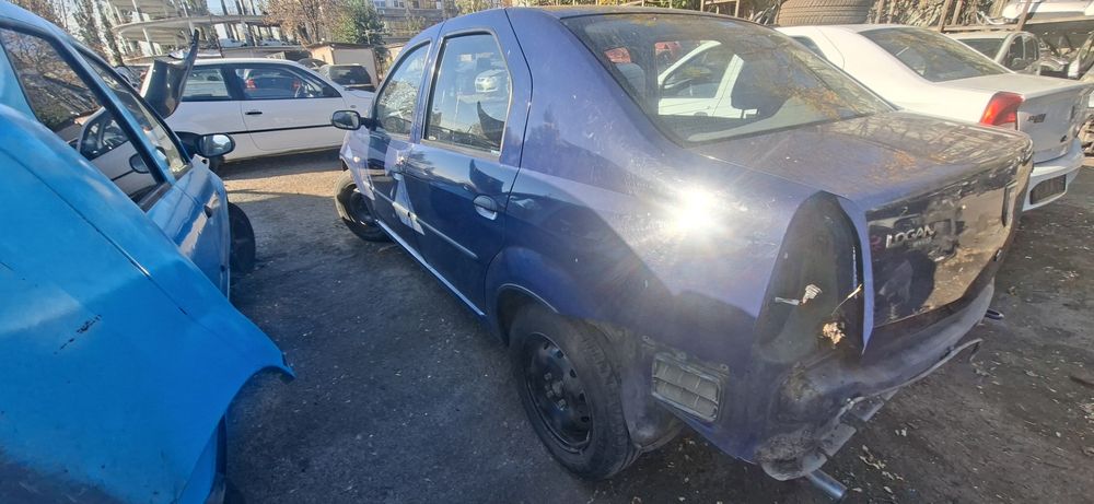 Dezmembrez Dacia Logan 1.4 B 2006