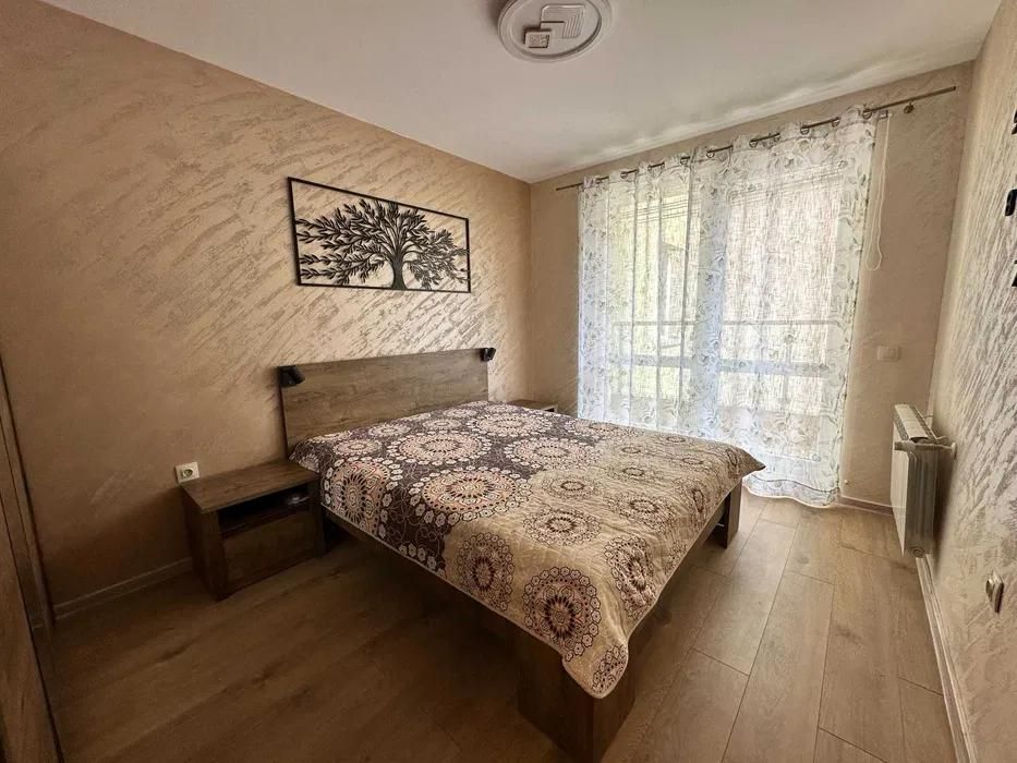 Двустаен апартамент в ж.к. Белите Брези