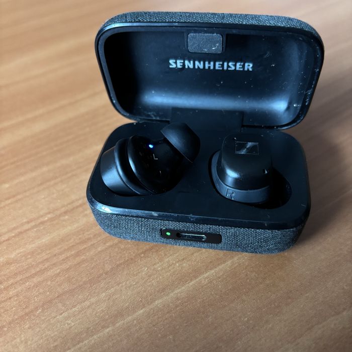 Casti Sennheiser Momentum True Wireless 3 Black
