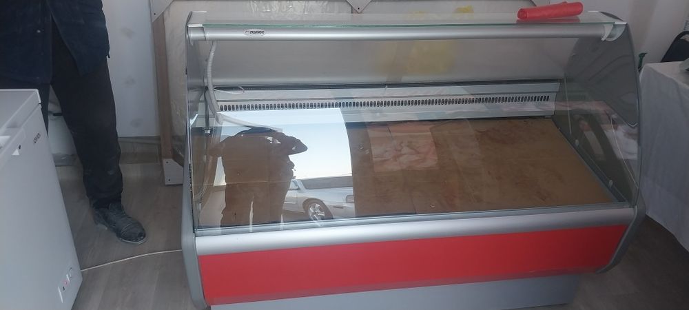 Холодилник 150 000т