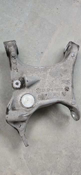 Bascula stanga spate BMW E61