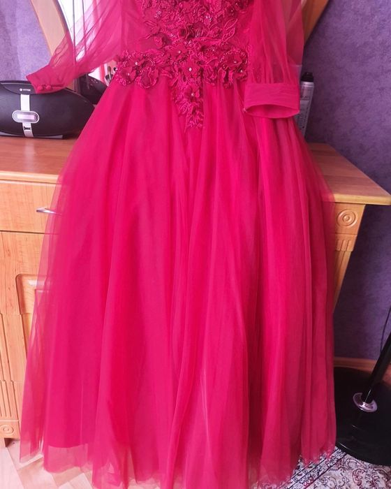 Продам красивое платье