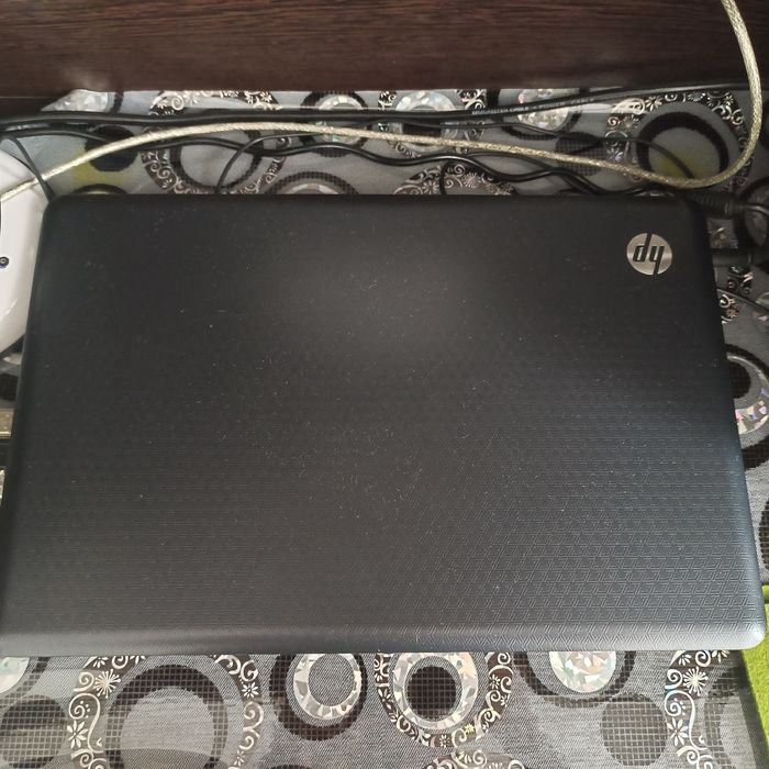 Ноутбук рабочий в хорошем состоянии