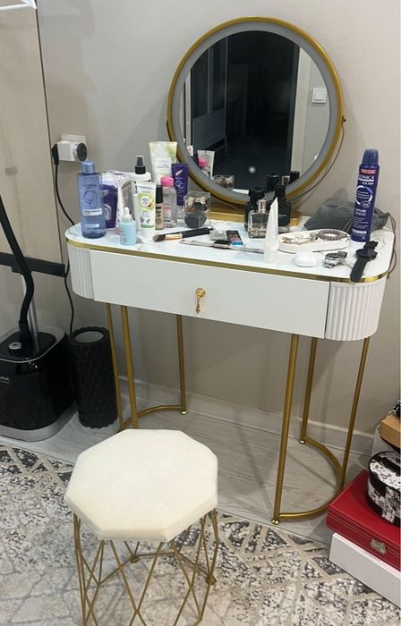 Туалетный столик