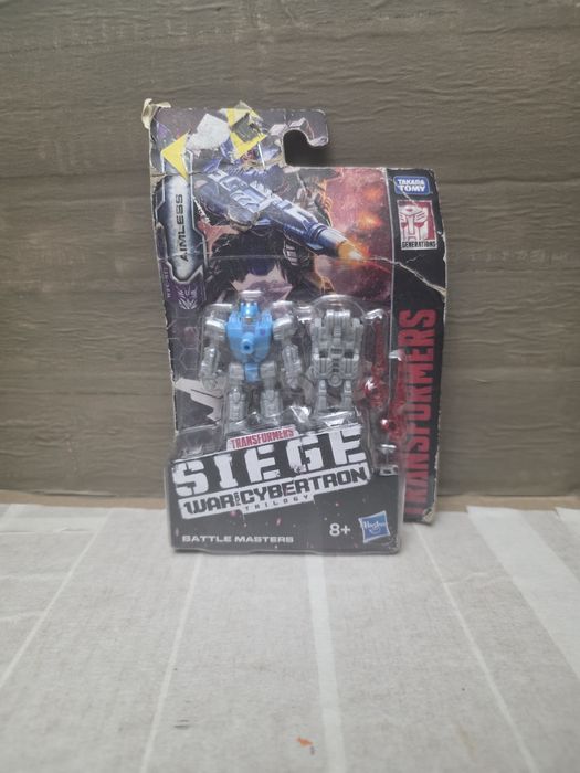 Продам оригинальные фигурки Transformers Hasbro (Starscream, Warpath,