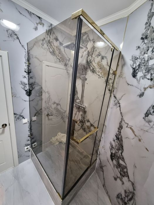 Перегородки для душевых кабин,