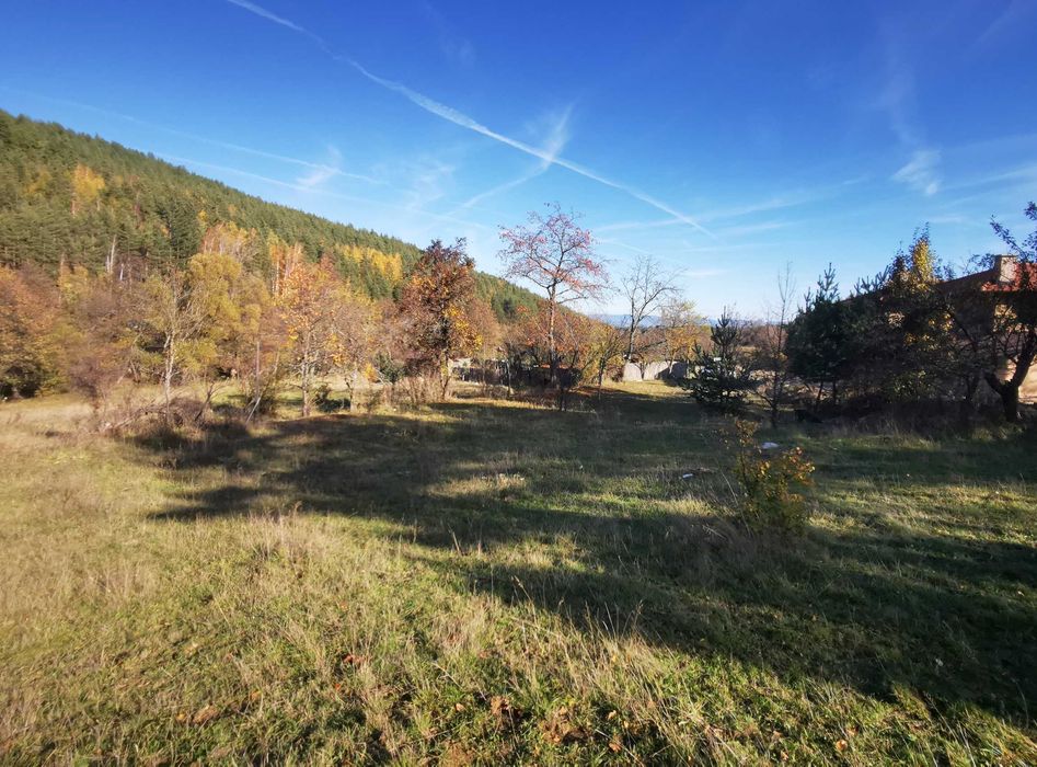 Продава се Парцел в Разлог - 861 кв.м за 20 €/кв.м - Снимка #1