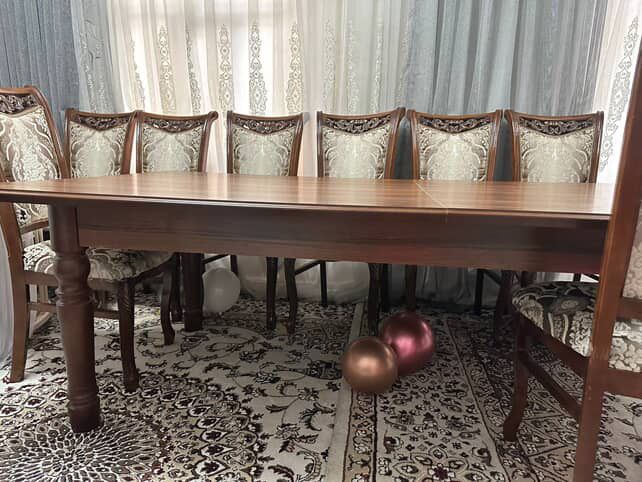 Stol stul 12 tali b/u xolati yaxshi