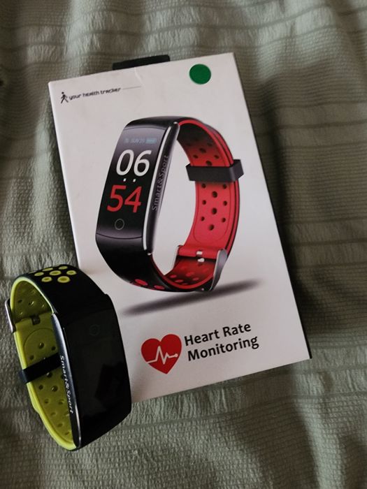 Наручные электронные часы