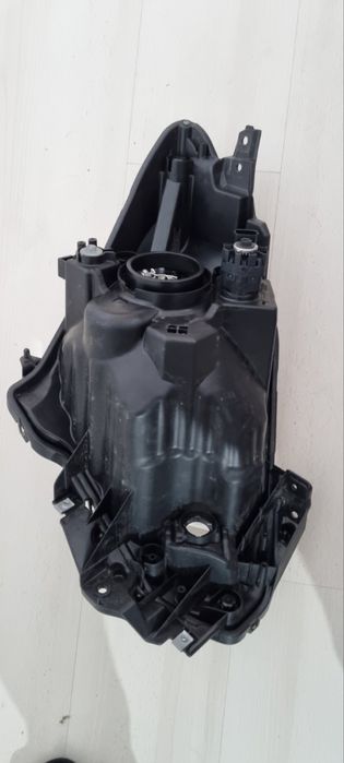 Фар за Suzuki Swift MK8 w2962