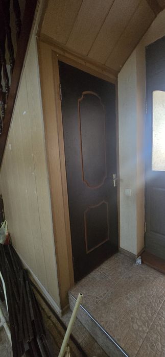 Двери продаются разные