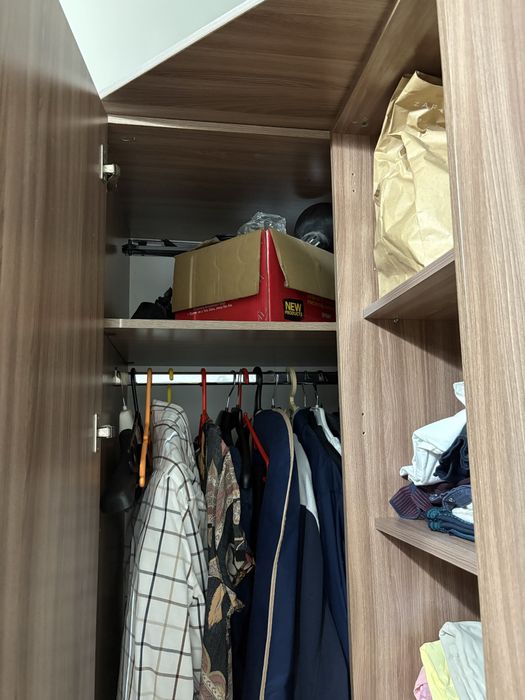 Шкаф платяной угловой