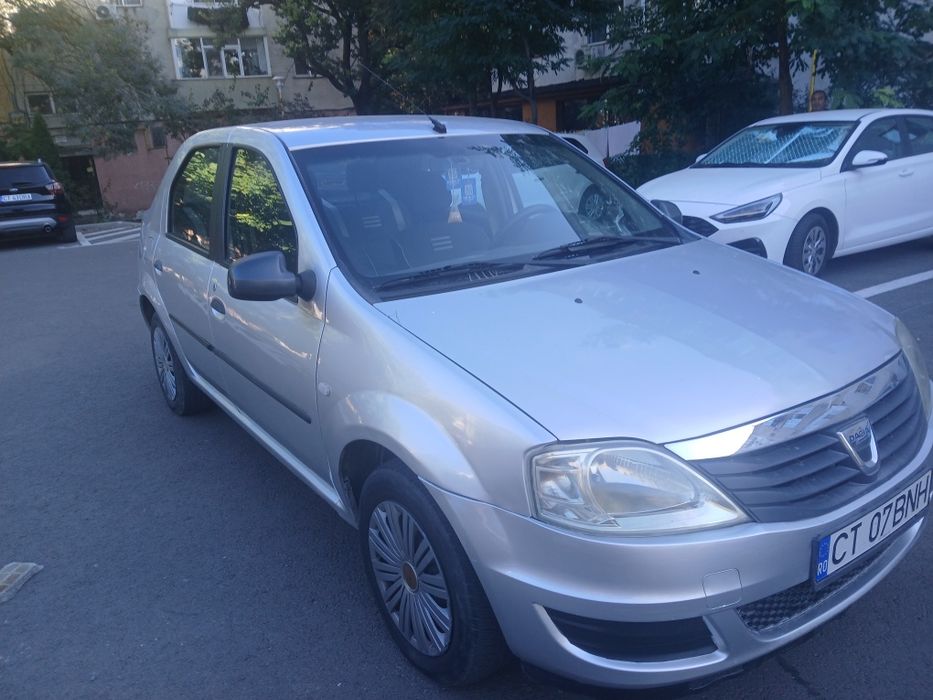 Autoturism Dacia Logan