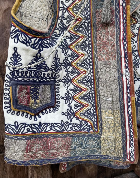 Cojoc taranesc Banatean inedit