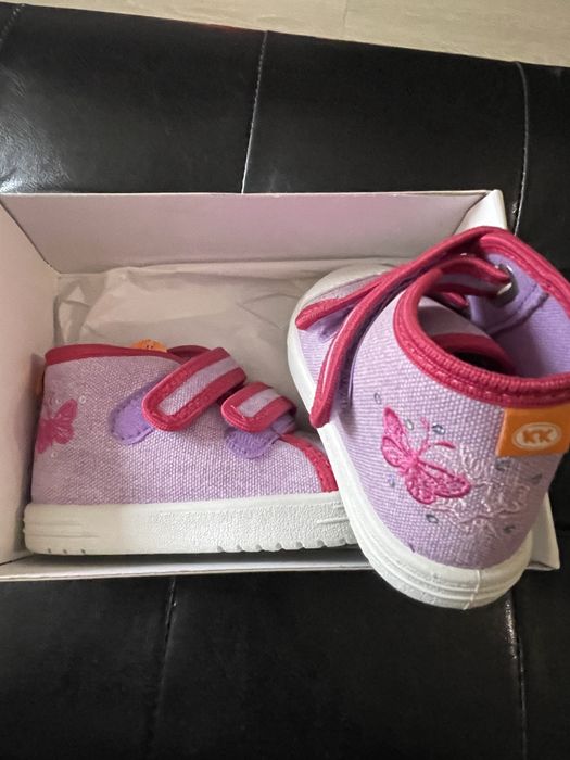 КК бебешки обувки(буйки) за игра(градина). Нови!