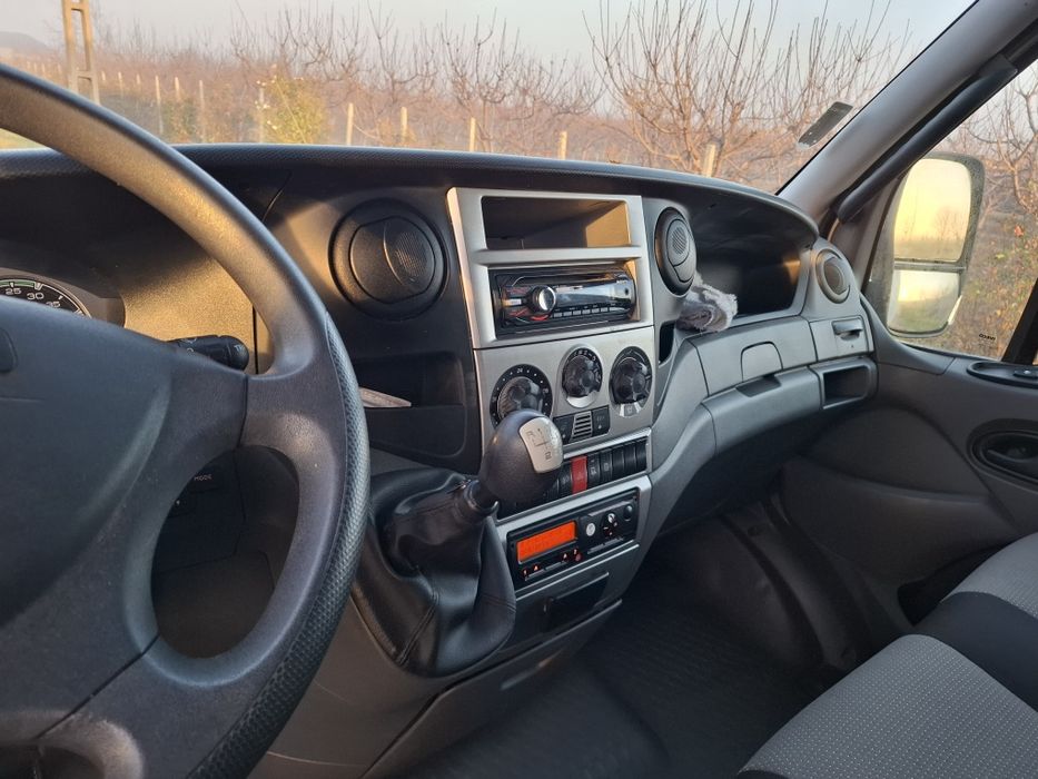 IVECO Daily 65C18 an 2011 3.0HPT 180CP 6 metri lungime