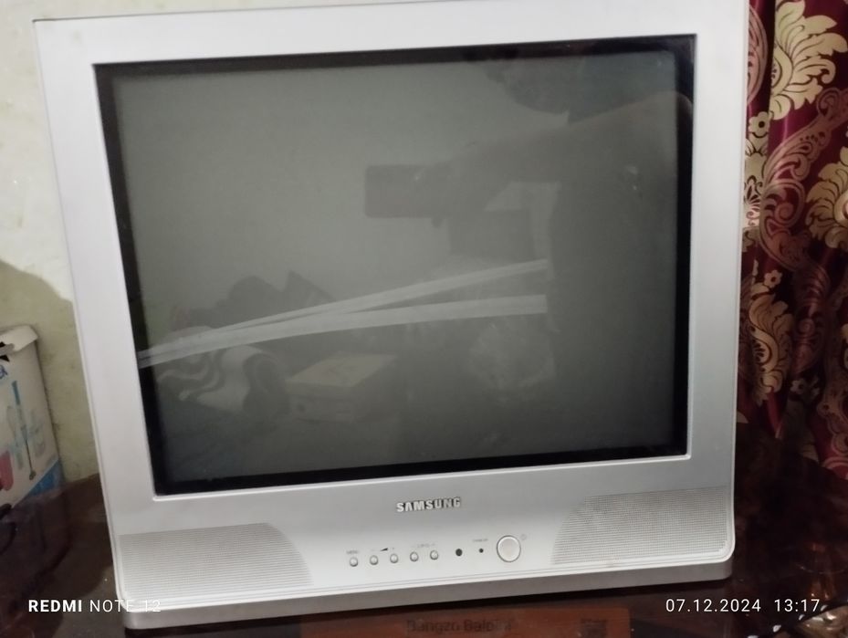 Продам телевизор Samsung