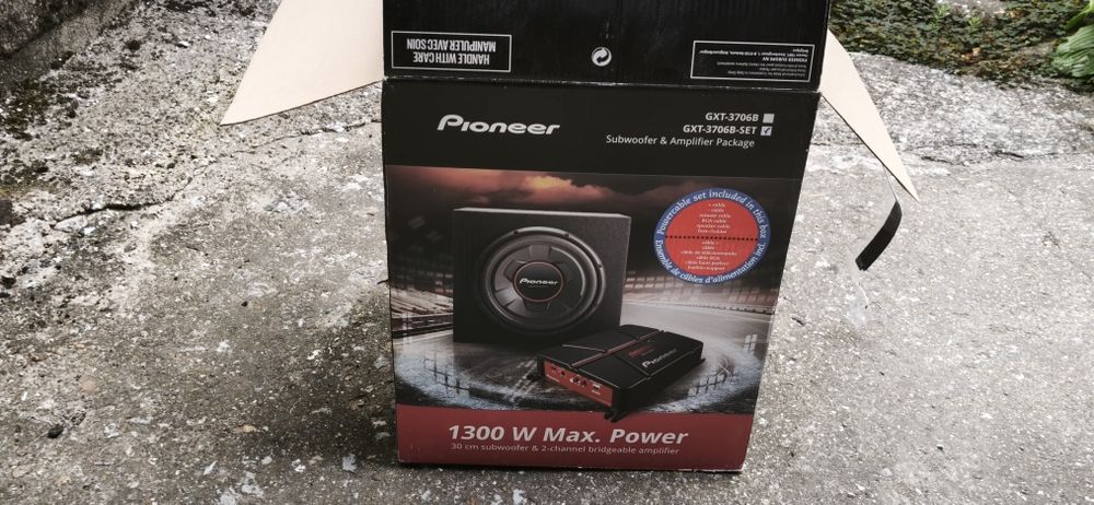 Продавам буфер и усилвател нови Pioneer