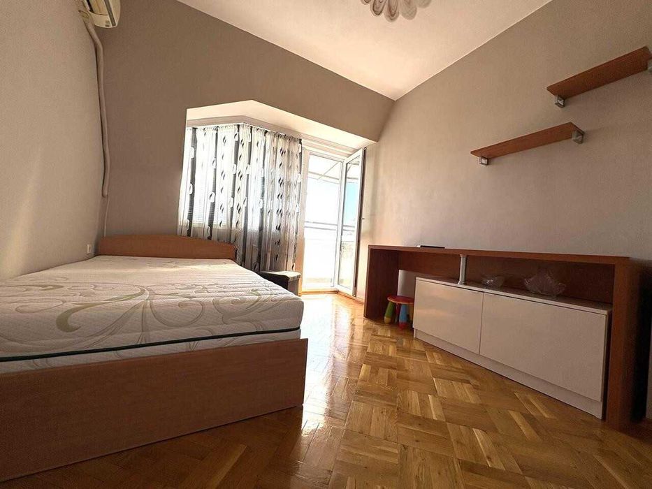 Продава се Тристаен апартамент в Пловдив, Център - 100 кв.м за 867 €/кв.м - Снимка #9