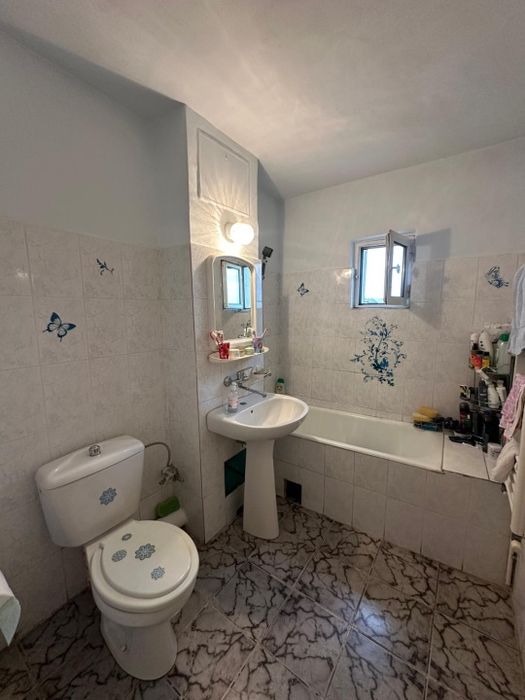 Proprietar vand apartament 3 camere